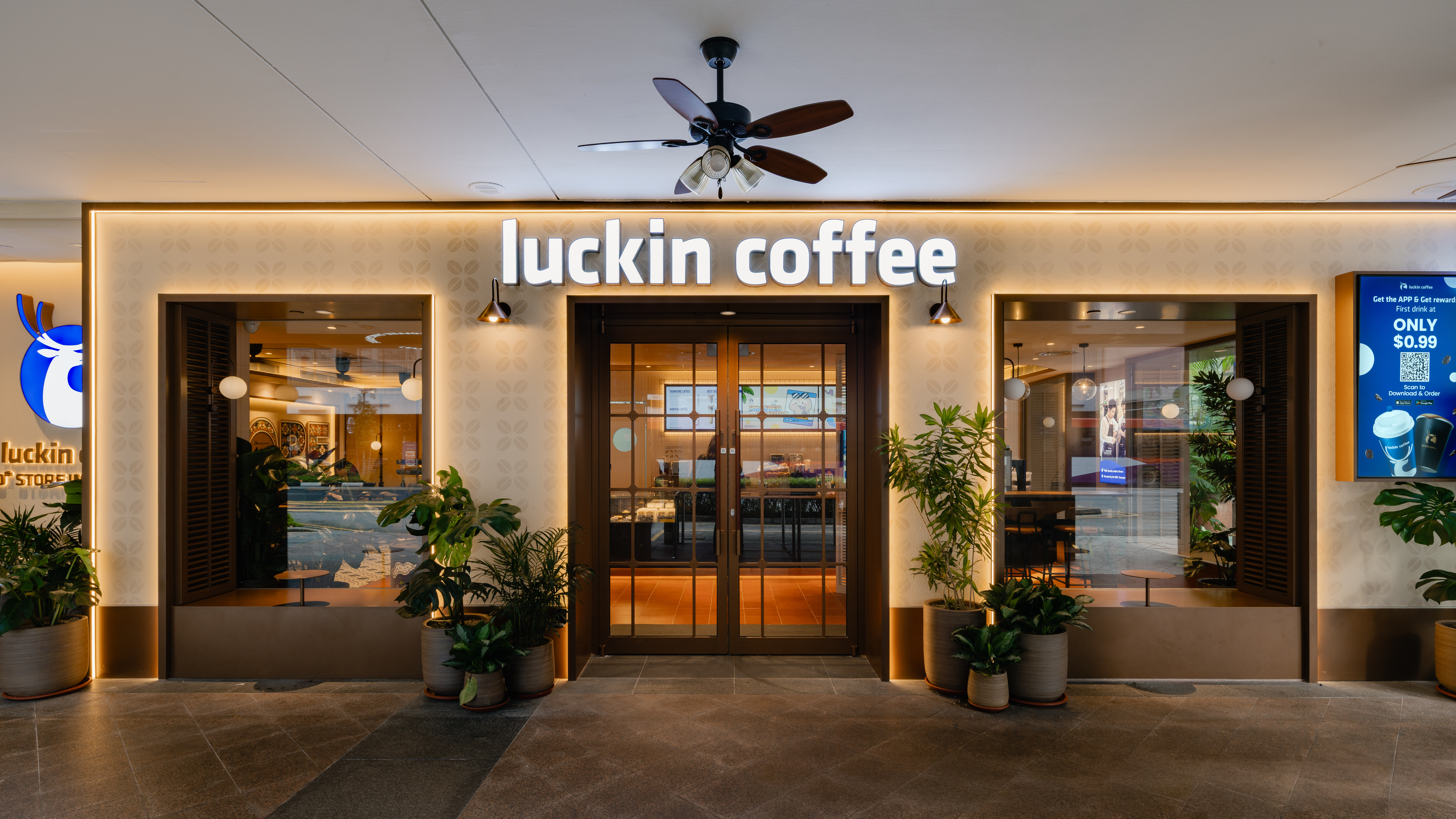 Luckin Coffee 100 Singapore pic 3